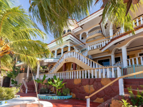 Casa Royal Beach Front
