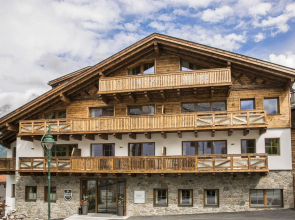 Apart-Hotel PURE Lermoos