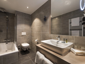 Badischer Hof Baden-Baden - Leonardo Limited Edition