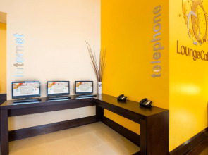 Отель ibis Al Rigga