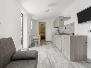 Letizia House