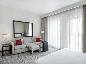 Hyatt Place Dubai Jumeirah Residences