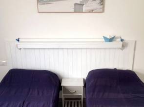 Onemorenight Bed & Breakfast