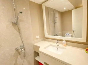 Xuru Stays I Minimal & Central 1bdr Apt. @ Abu Tig Marina
