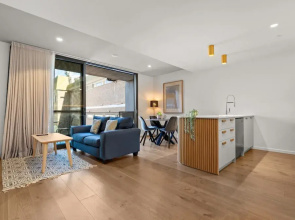 Unwind in Elegance: Your Perfect Braddon Apartment