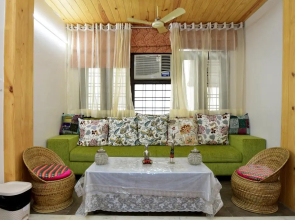 Shanti Villas - Luxury Home Stay Apartment