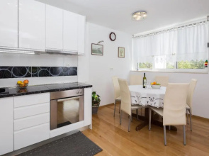 Apartment Mirjana