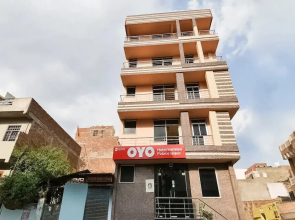 Oyo 16170 Bansiya Palace