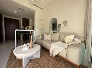 HiGuests - Reva Residences