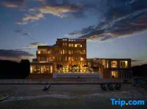 Mengyuan Bian CASA PARAMIAT Seaview Private Hot Spring Resort Courtyard (Jiaochangwei Beach)