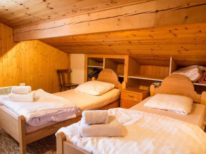 Chalet Rosaline 12 Person Beautiful Property