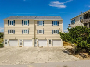 Barefoot Ventures 4 Bedroom Townhouse by RedAwning