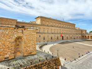 Nice 2 Bedroom Apartment in Front of Pitti Palace. Piazza Pitti II
