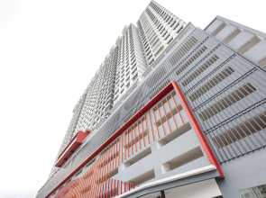 Rex Ollie The Edge Residence