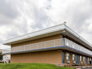 Econo Lodge Mineral Wells