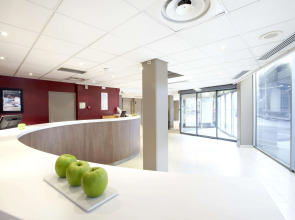 Отель Campanile Paris Est - Porte de Bagnolet 