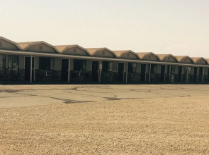 Whispering Sands Motel