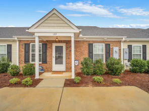 Gata Suite - Quiet Neighborhood 10 Minutes to GSU