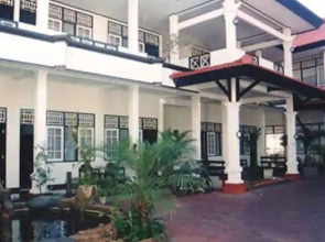 Airlangga Hotel