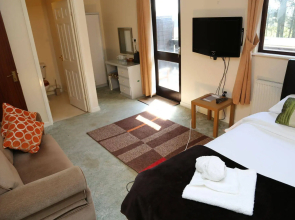 Colliford Lake Hotel & Holiday Site