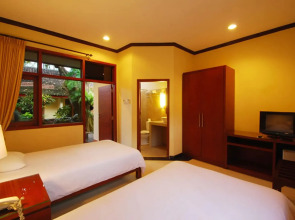 Yulia Beach Inn Kuta