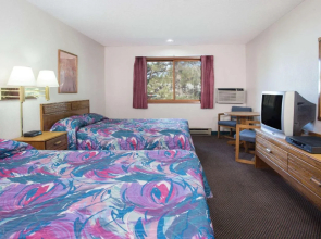 Wautoma Inn by OYO Near Airport WI 73