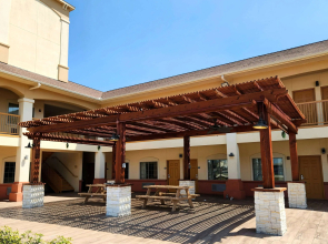 Days Inn by Wyndham Humble/Houston Intercontinental Airport