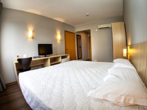 Hotel Campo Largo Express