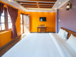 Be Here Now Guest House