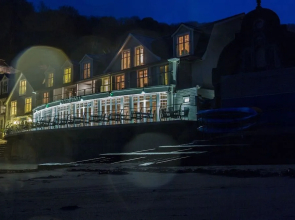 South Sands Hotel