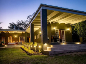 Oak Falls Accommodation