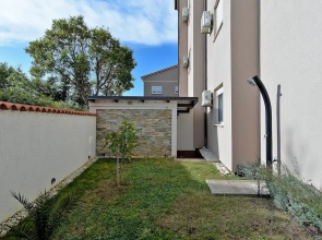 Apartment 1977
