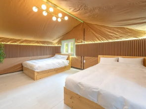 Gapyeong Dongban84 Glamping&pool Villa