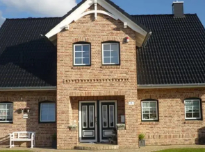 Heide-Landhaus Vester mit gemütlicher Südterrasse