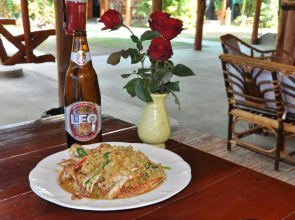 Home Paradise Resort Tak