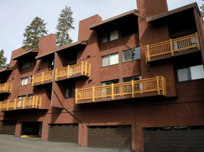 Mammoth Ski & Racquet Club