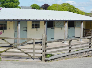 Pet-friendly spacious barn conversion in Exmoor National Park