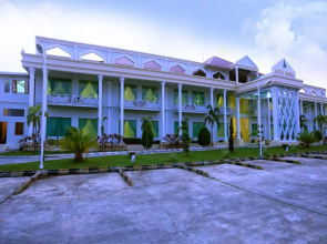 Apex Hotel