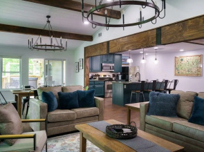 River Cottage 3 Bedroom Home by Redawning