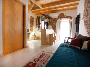 Cozy apartment next to Rho Fiera Milano with private Parking