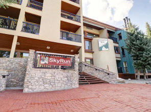 Pet-friendly Very Spacious Condo - BE108 by RedAwning