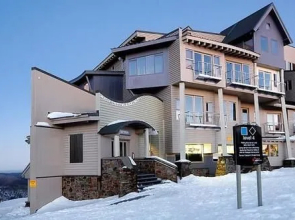 White Crystal Apartments Mt Hotham