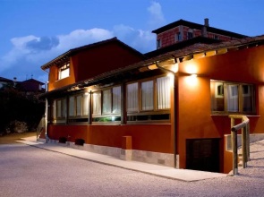Hotel y Apartamentos El Camín