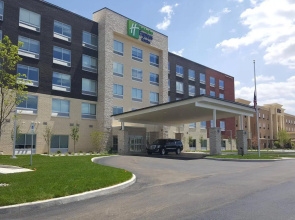 Holiday Inn Express & Suites Toledo West by IHG