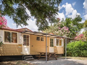 Hu Venezia Camping in Town