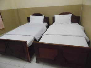 Lattanaphone Phasouk Hotel