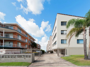 Bangalee, Unit 5/41 Soldiers Point Road