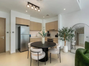 2BR High Floor Act I Act II T1
