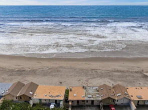 Oceanfront La Selva Beach Home w/ Fireplace, Views & Direct Beach Access Sand Castle by Avantstay