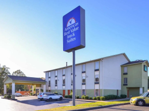 Red Roof Inn & Suites Clinton, MS